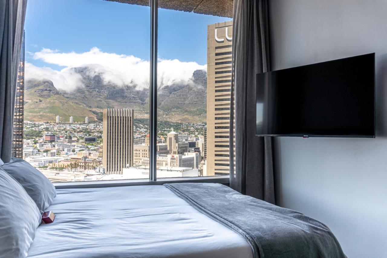 Stunning 1-Bedroom Apartment With Mountain Views 开普敦 外观 照片